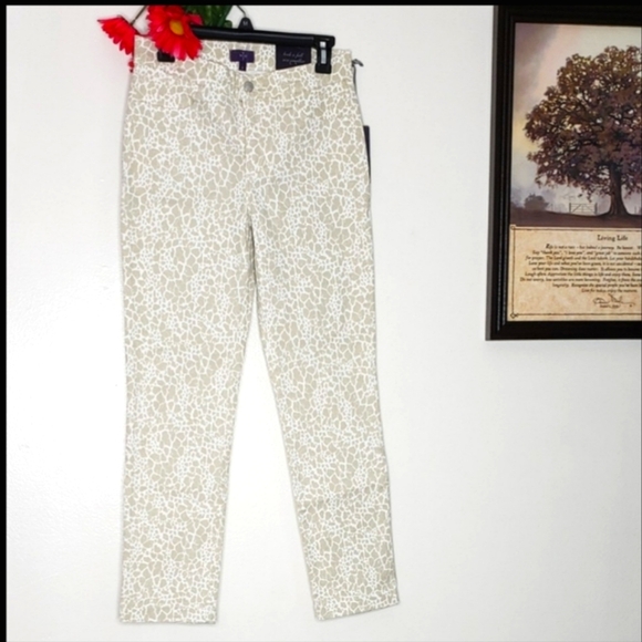 NEW NYDJ Heavy Stone Ankle Jeans Cropped Animal Print Pants Lift Tummy Control - Picture 1 of 15